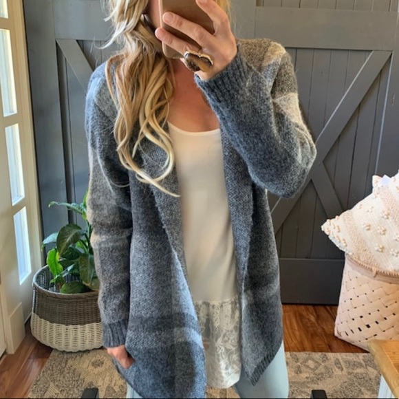 New Women's Grey Hooded Cardigan Sweater Coat Boho Western Cozy - Picture 3 of 9